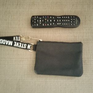 STEVE MADDEN Wristlet